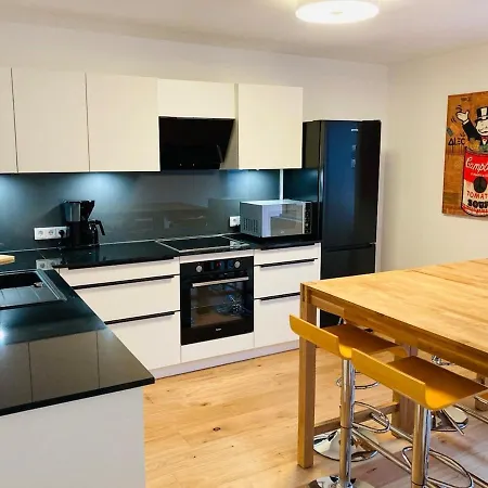 & Monteurunterkunft Mainbogen-blick * Grettstadt